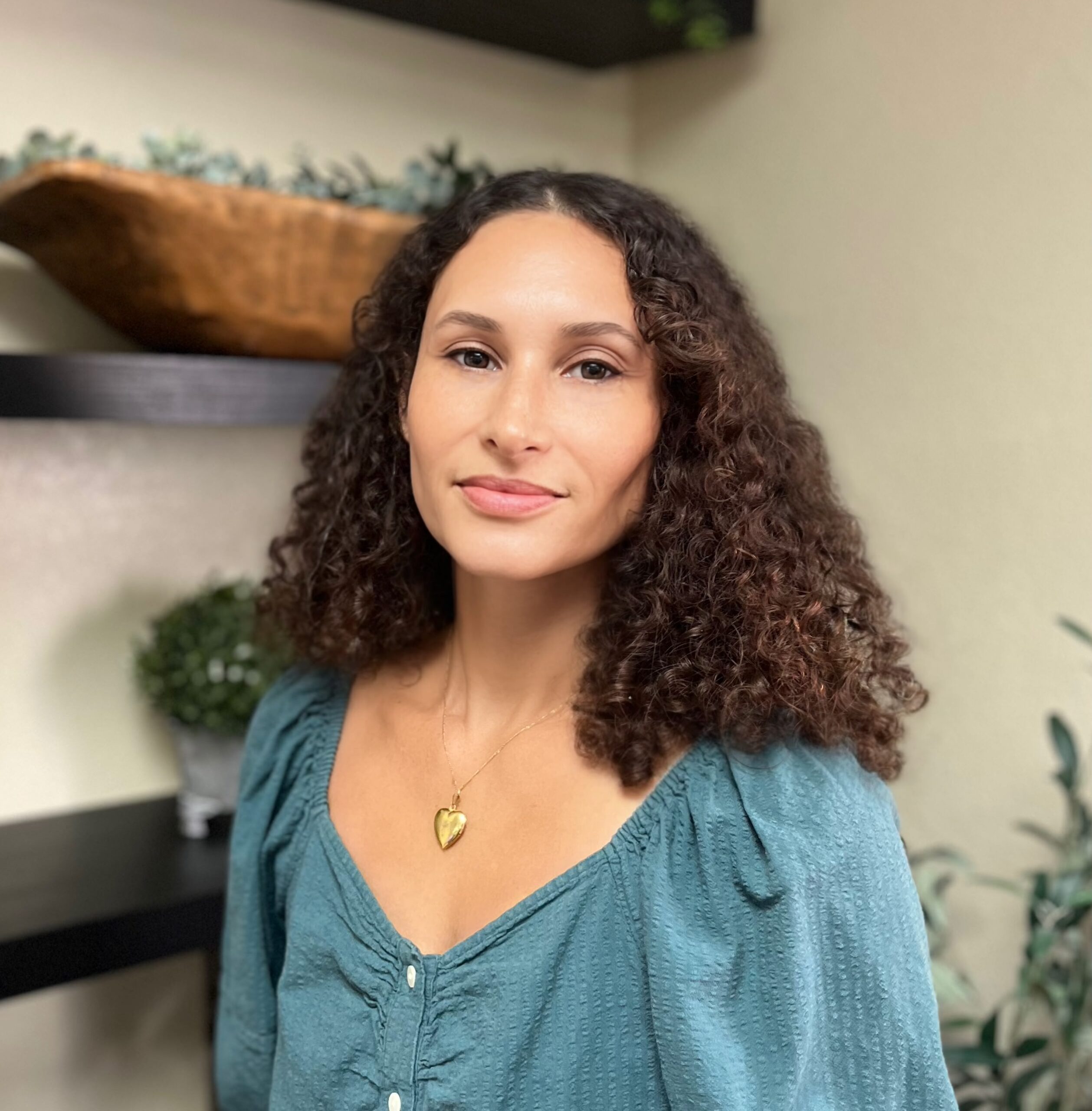 Facetune_01-10-2025-10-56-49